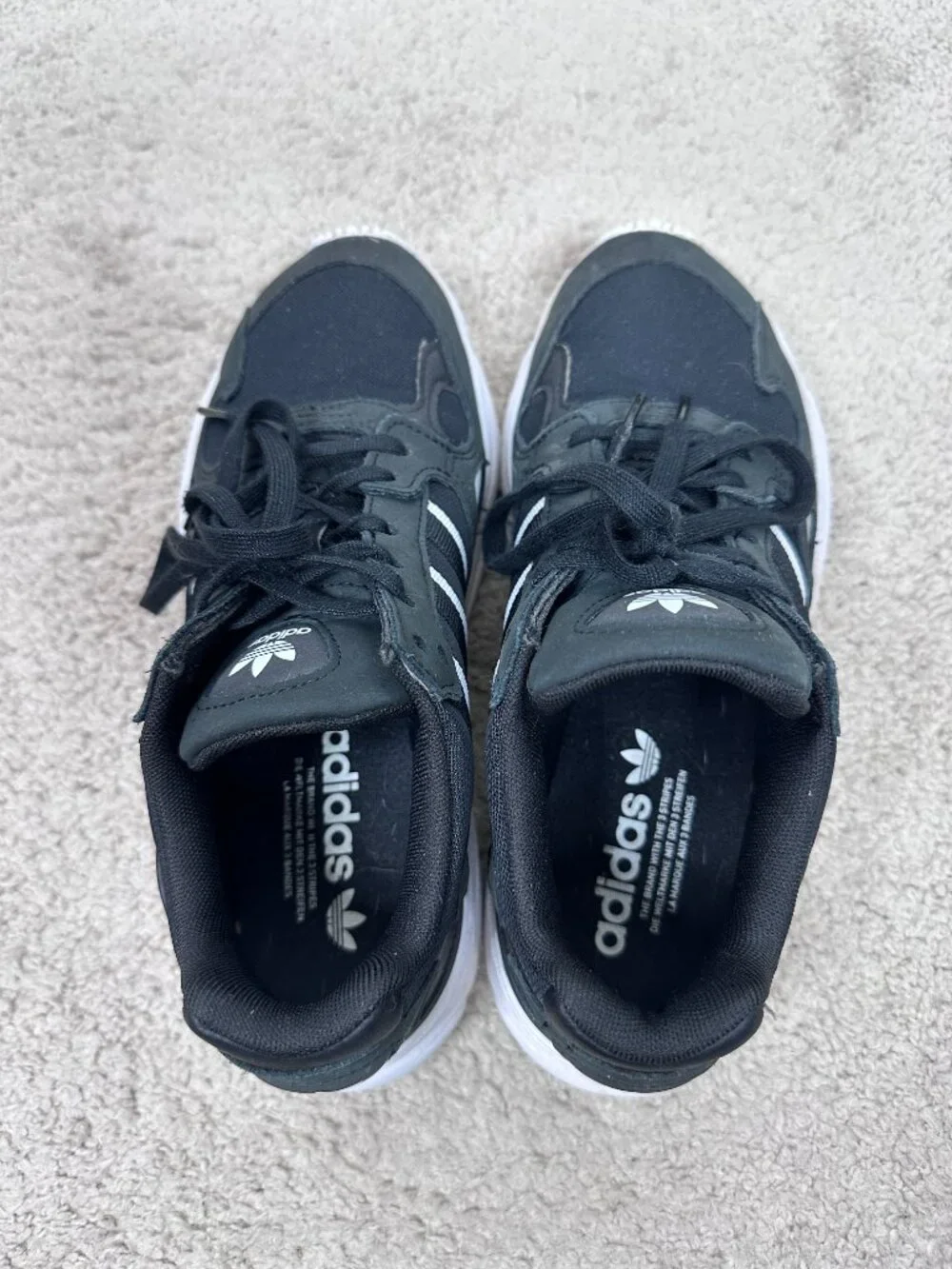 Adidas Falcon Sneakers Running Athletic Shoes Womens Size 7 - Worn 2-3 Times